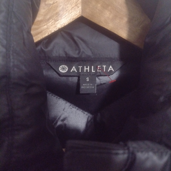 Athleta Black Puffer Jacket Women's Size Small - Picture 3 of 12